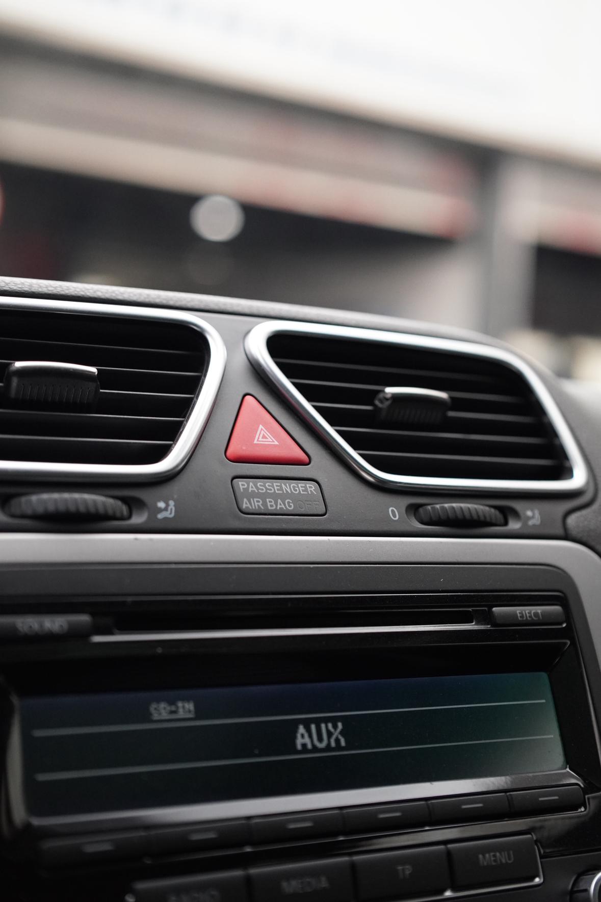 Volkswagen Scirocco 2011 thumb 5