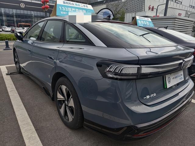 Volkswagen ID.7 2024 thumb 2