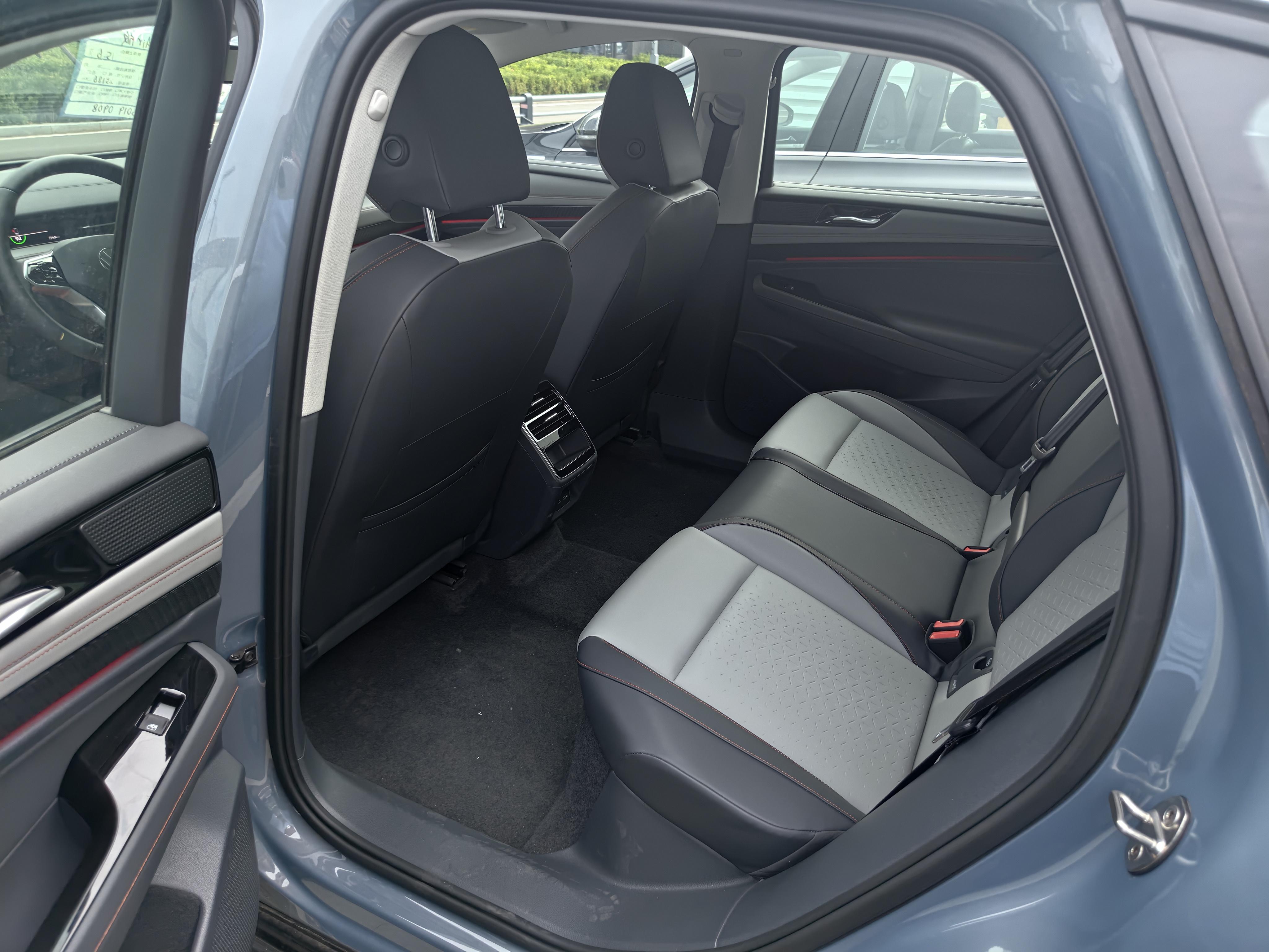 Volkswagen ID.7 2024 thumb 11