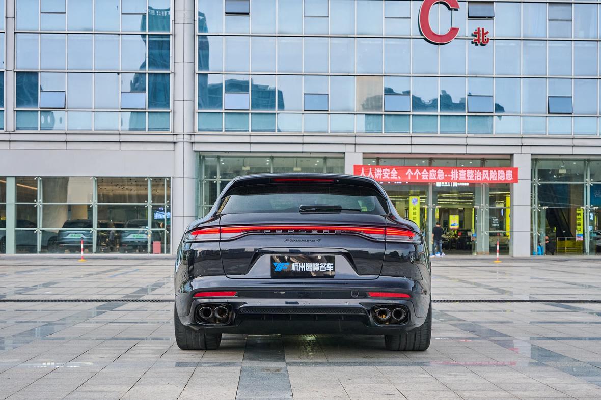 Porsche Panamera 2023 thumb 4