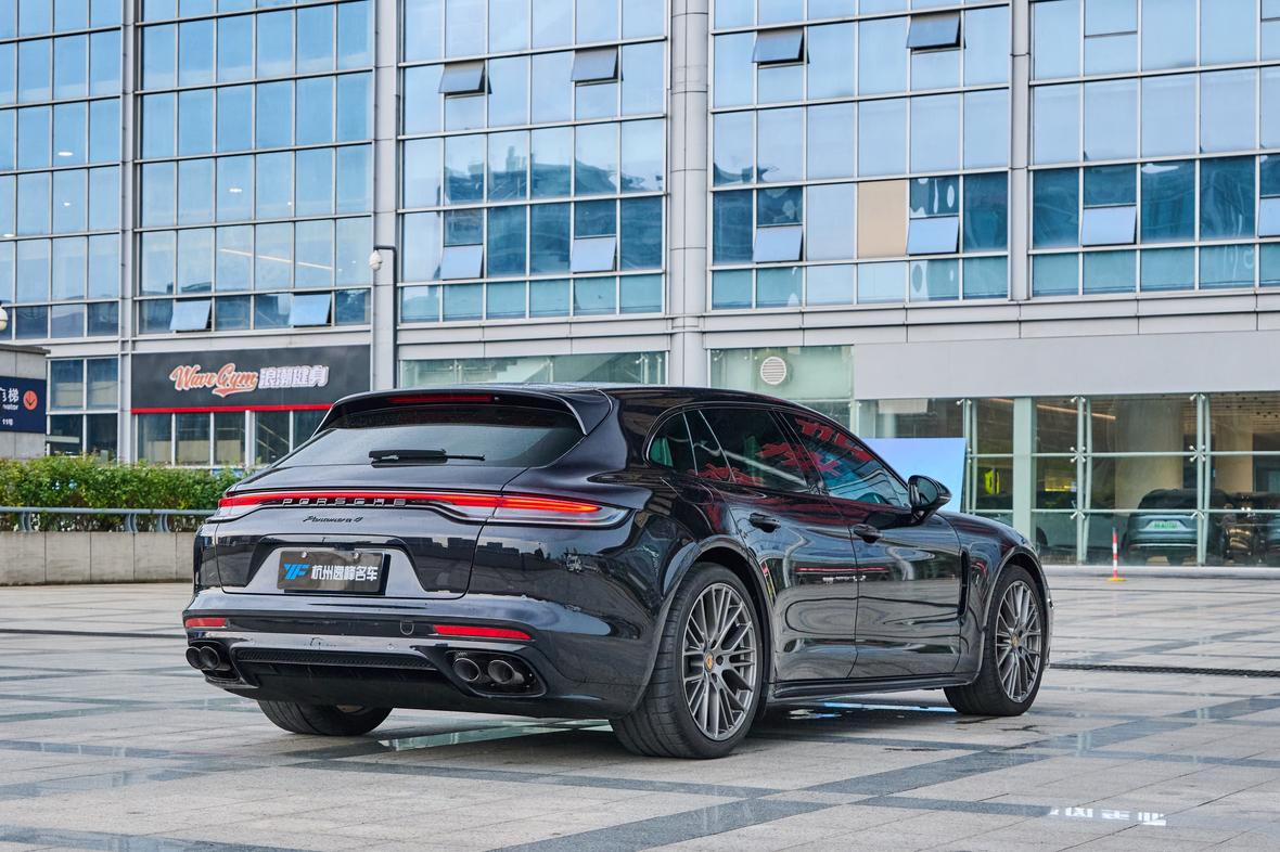 Porsche Panamera 2023 thumb 5