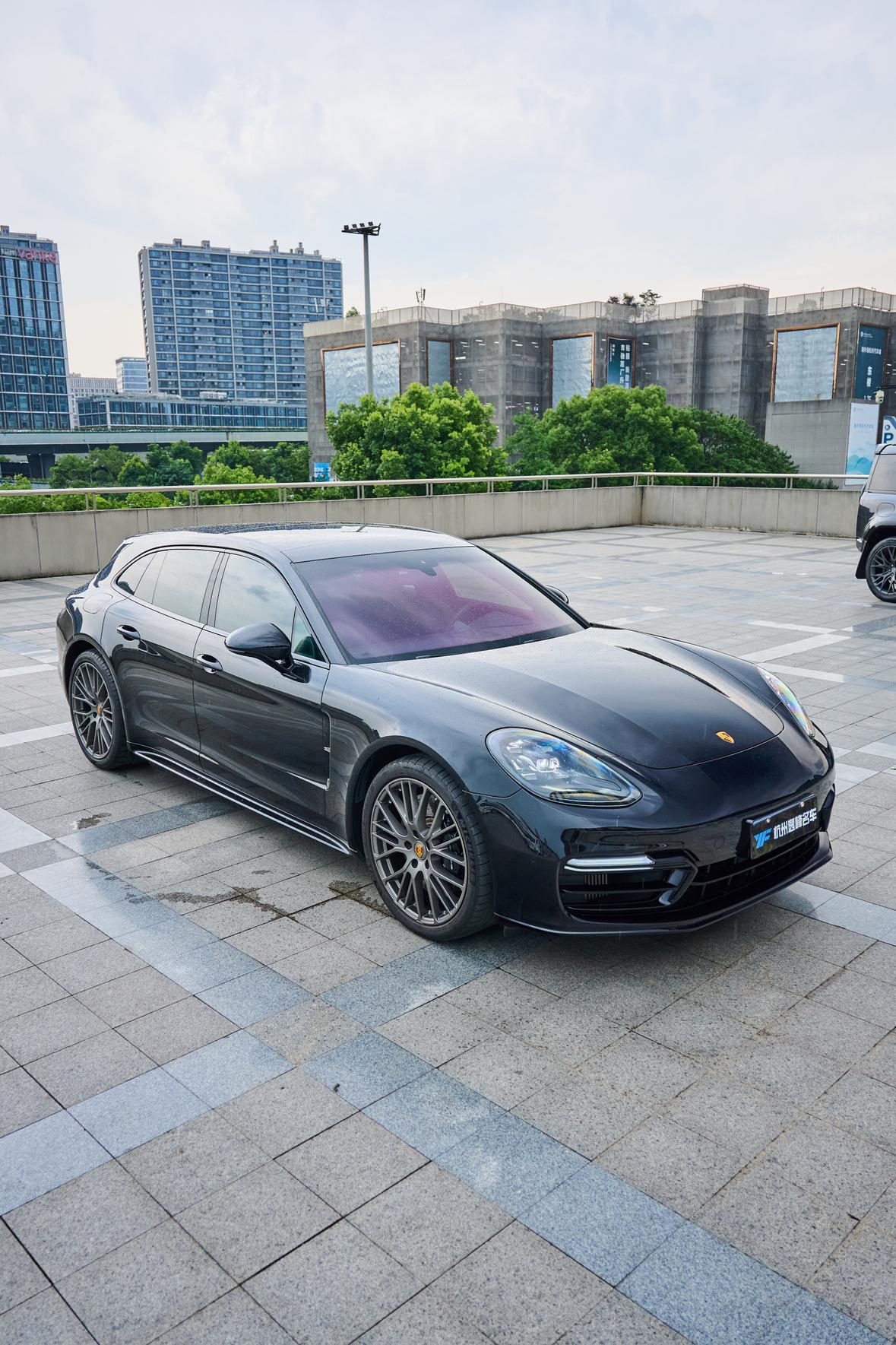 Porsche Panamera 2023 thumb 10