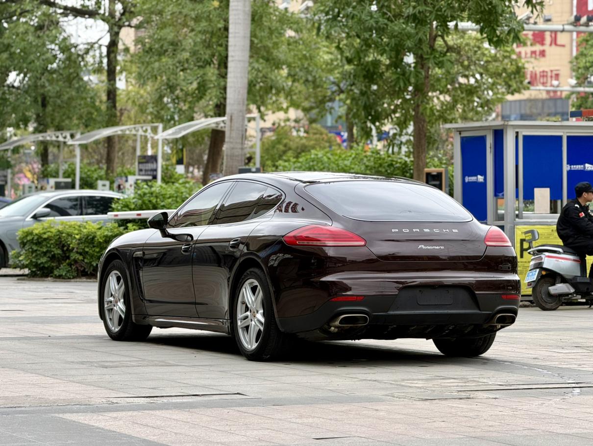 Porsche Panamera 2014 thumb 2