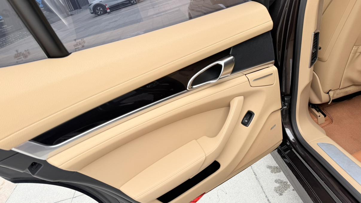 Porsche Panamera 2014 thumb 7
