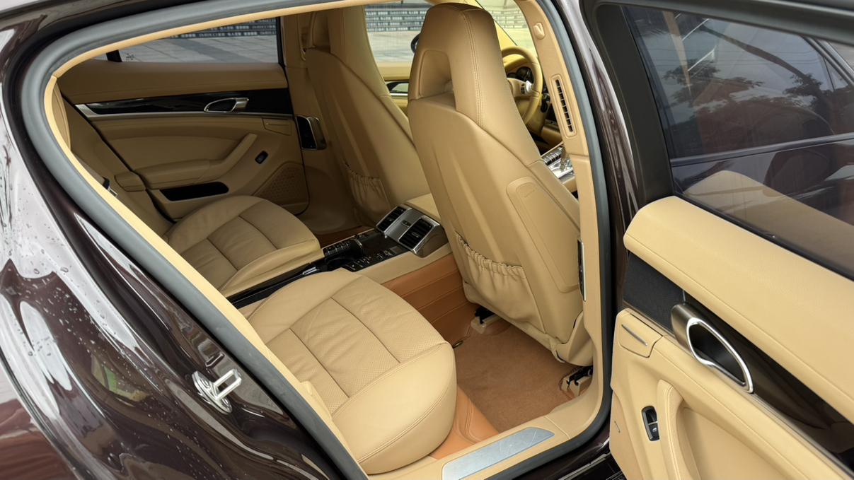 Porsche Panamera 2014 thumb 8