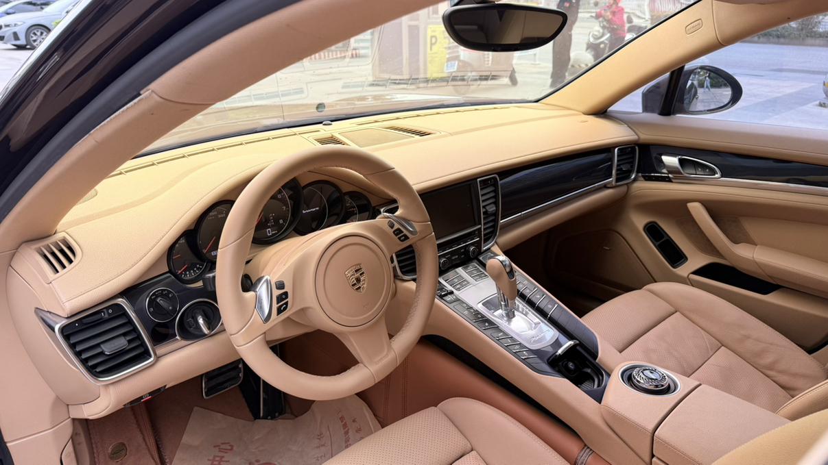 Porsche Panamera 2014 thumb 10