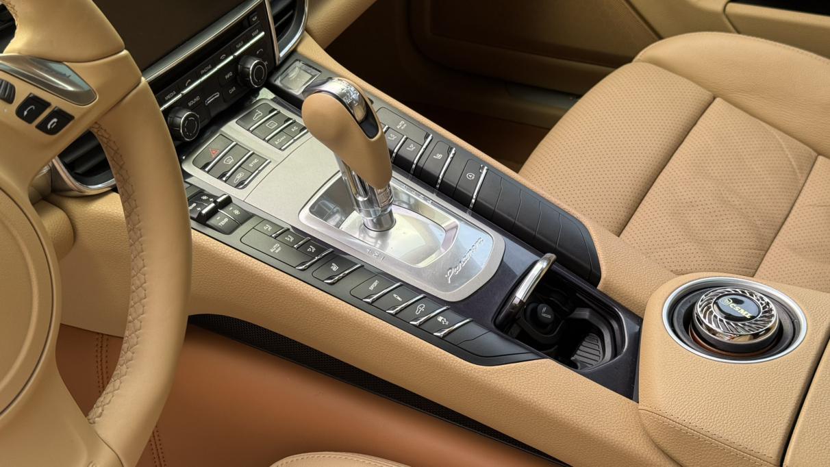 Porsche Panamera 2014 thumb 12