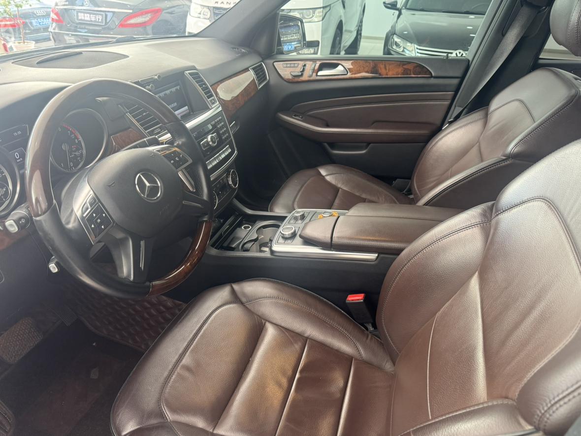 Mercedes-Benz M-Класс 2012 thumb 6