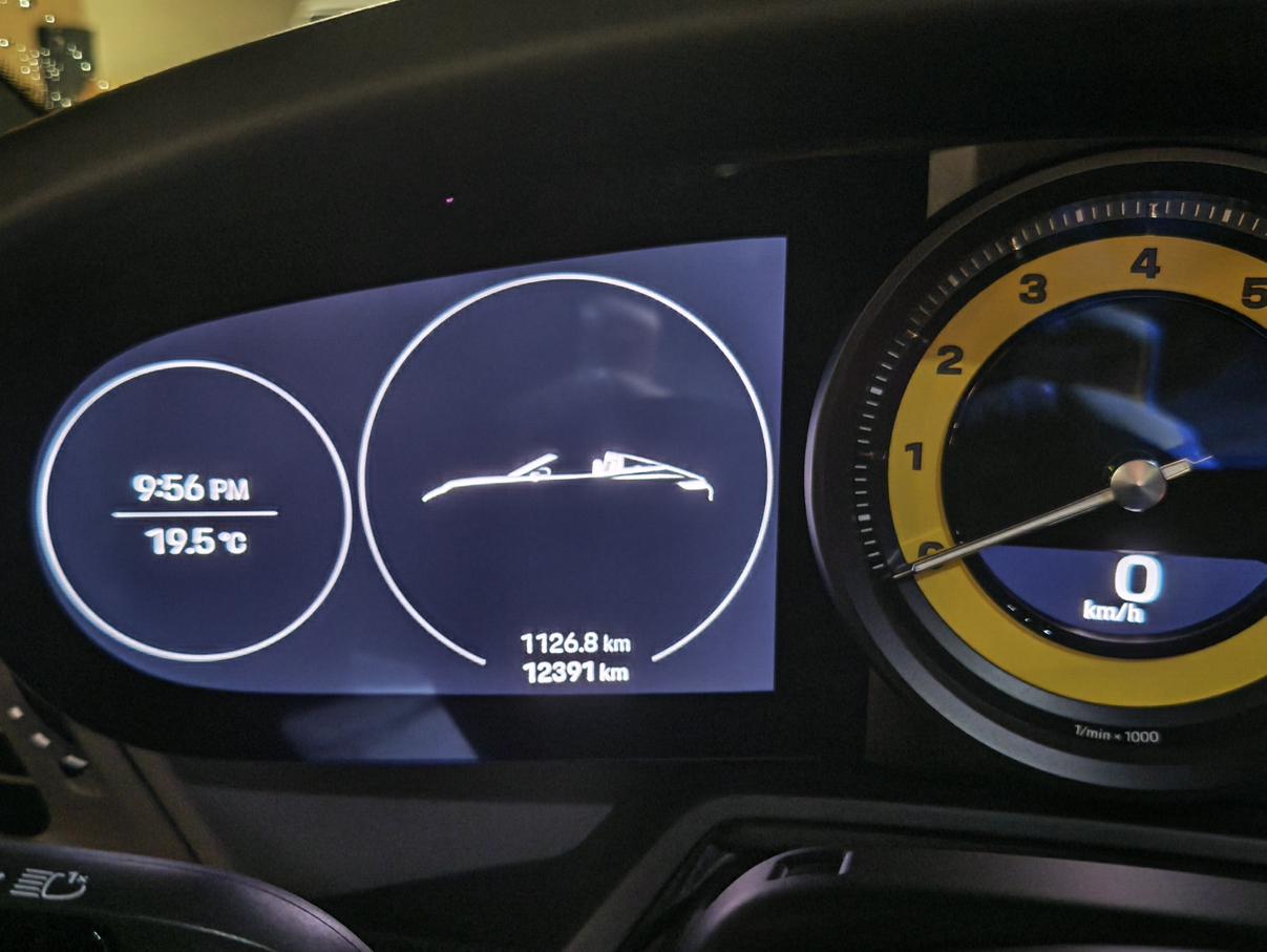 Porsche 911 2023 thumb 5