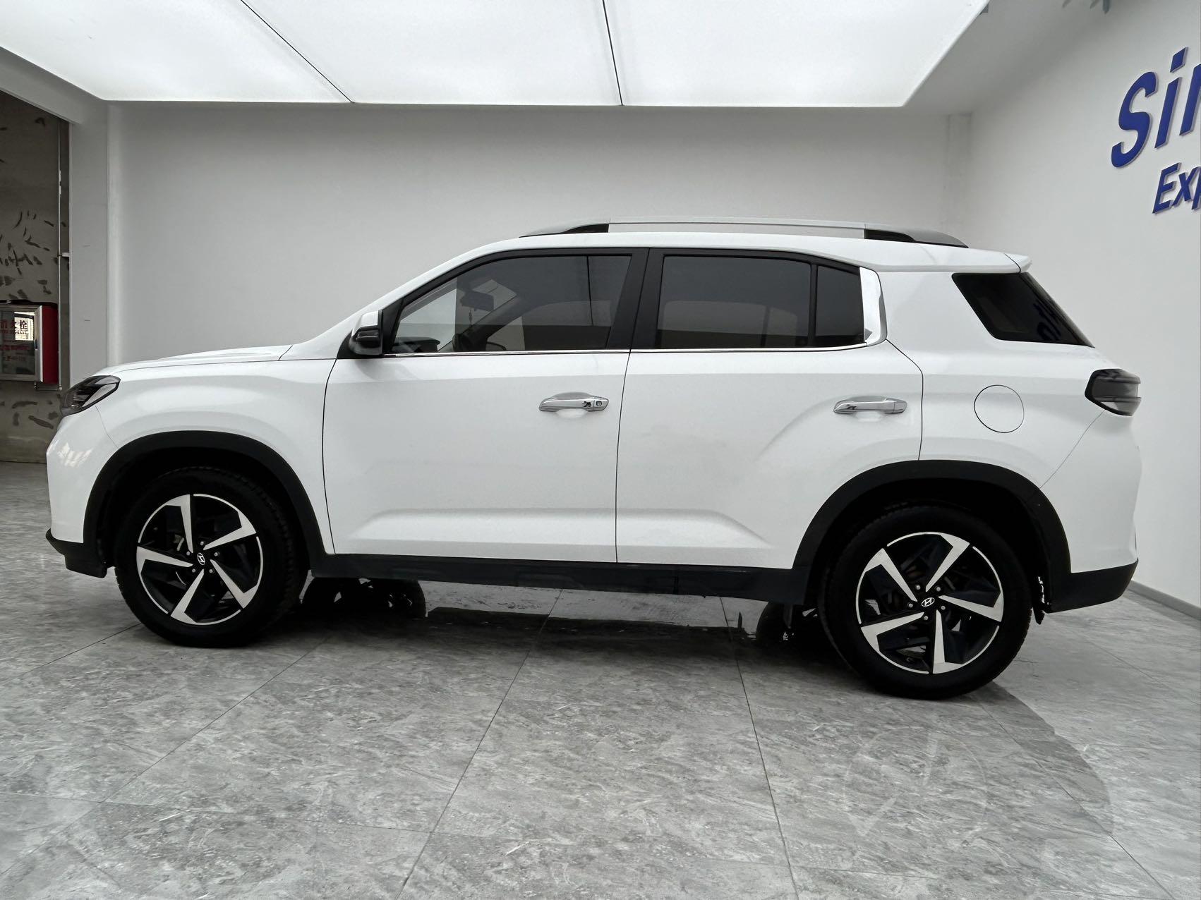 Hyundai ix35 2021 thumb 2