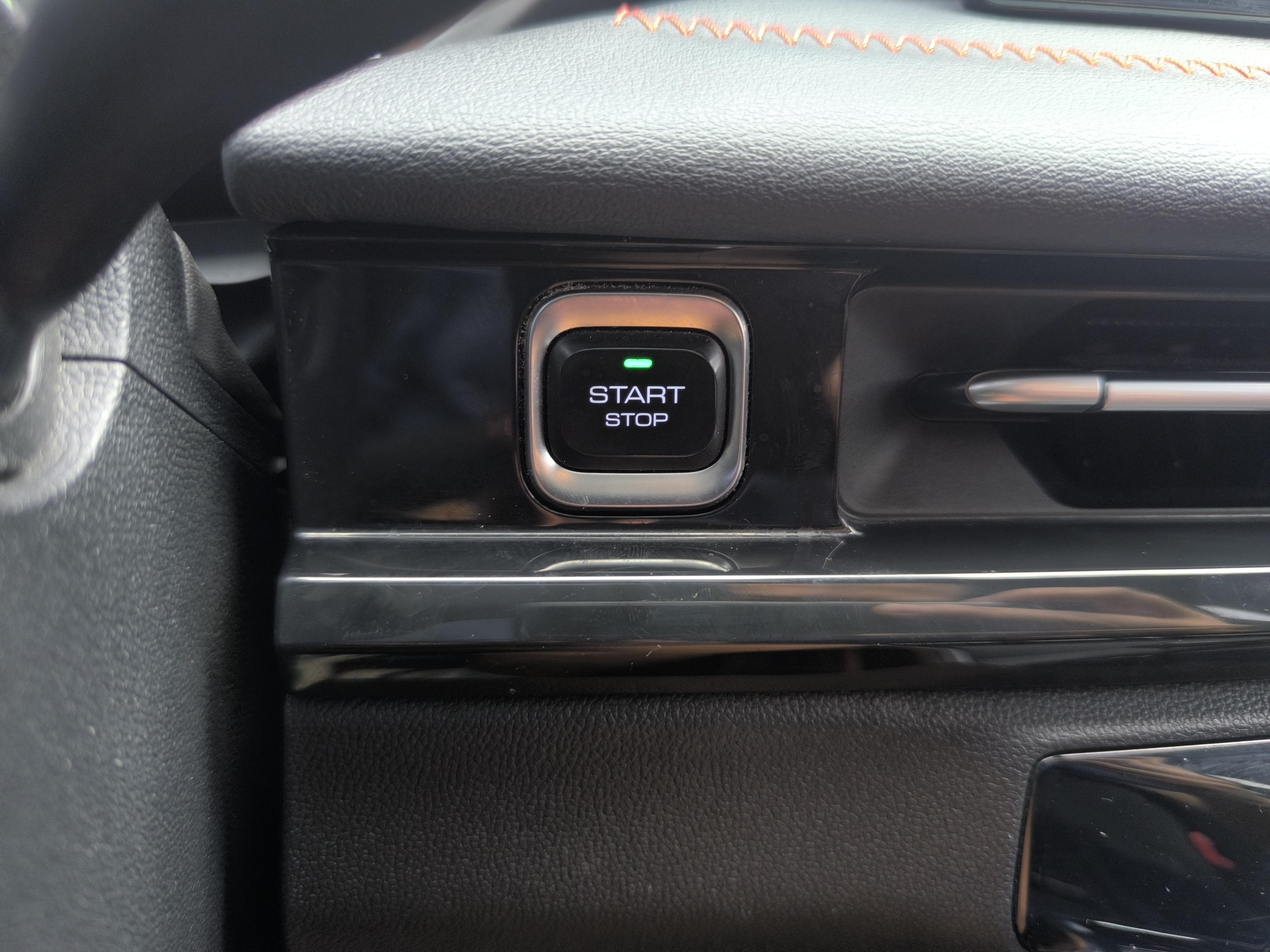 Wuling Xing Chi 2022 thumb 11