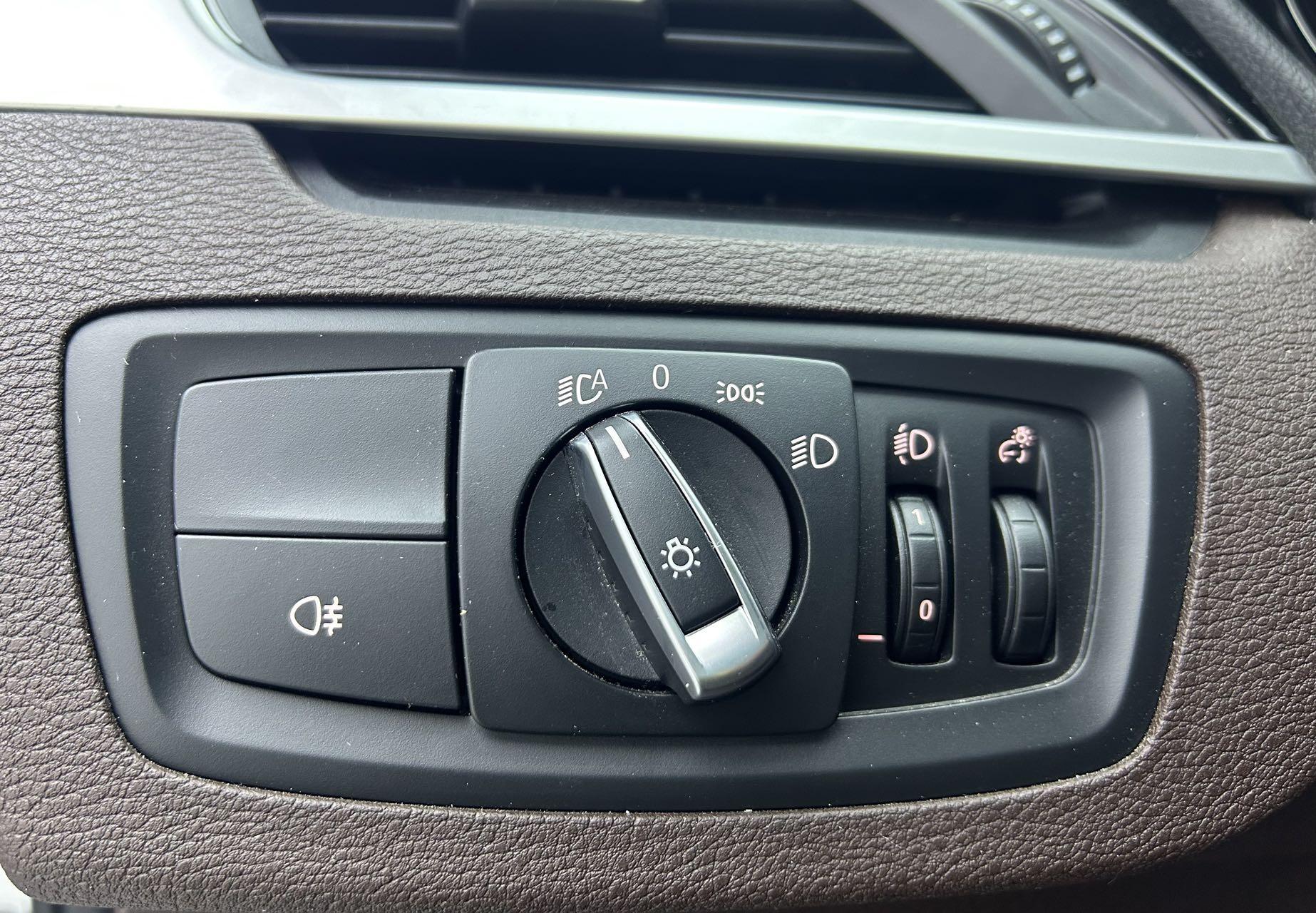 BMW X1 2022 thumb 10