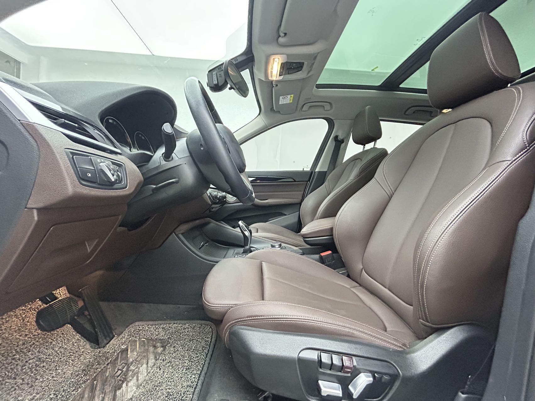 BMW X1 2022 thumb 11