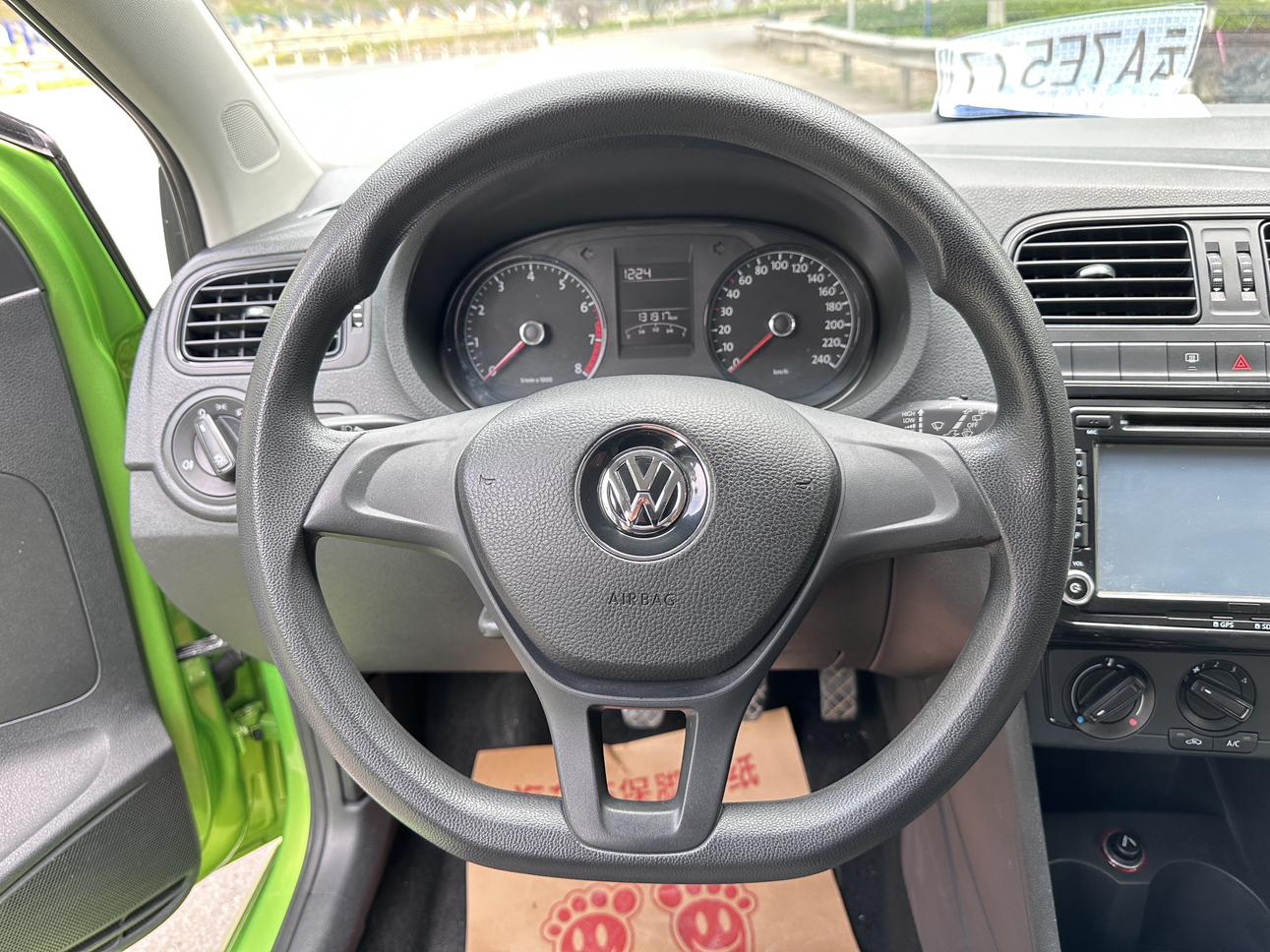 Volkswagen Polo 2014 thumb 5