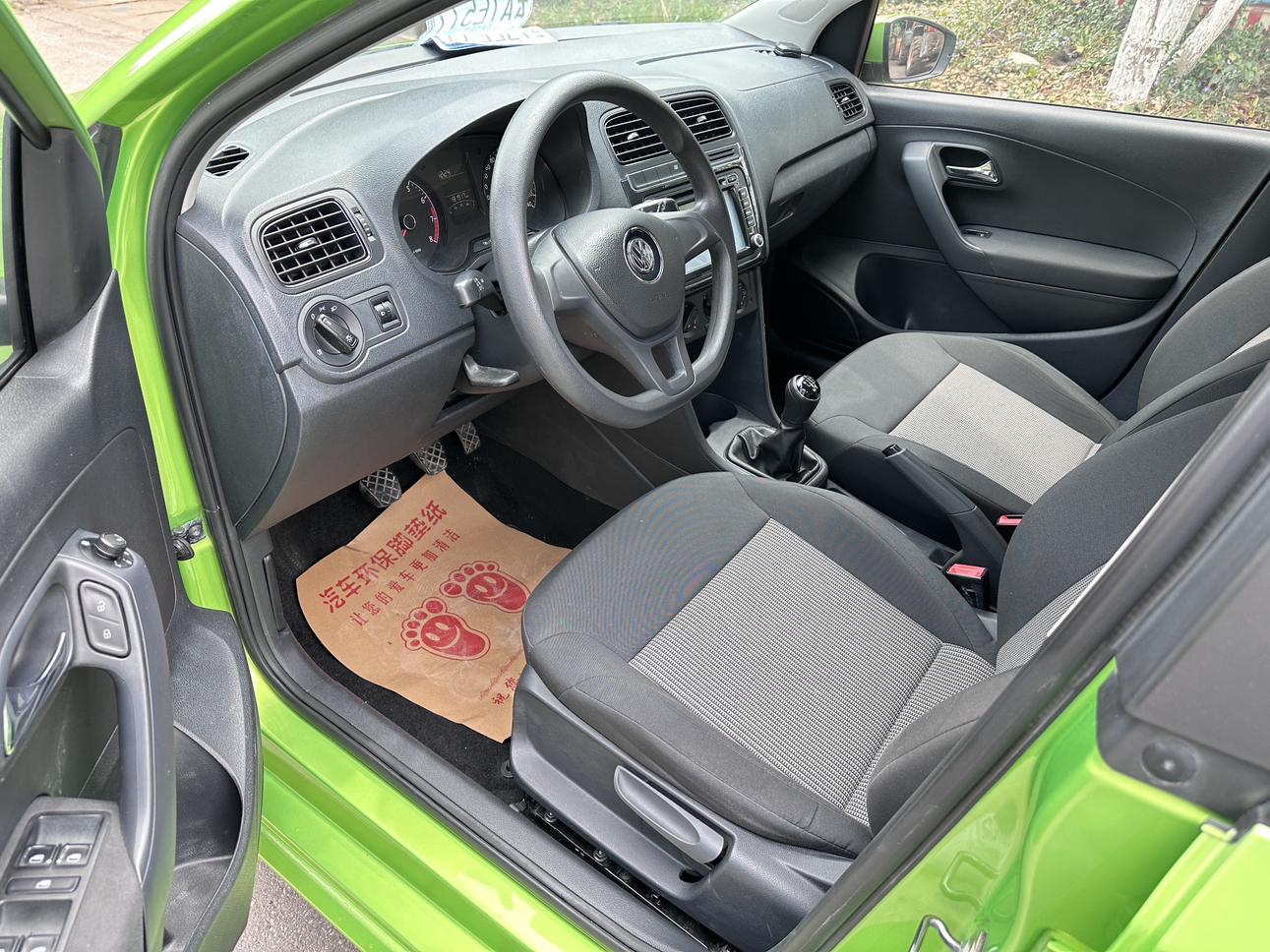 Volkswagen Polo 2014 thumb 7