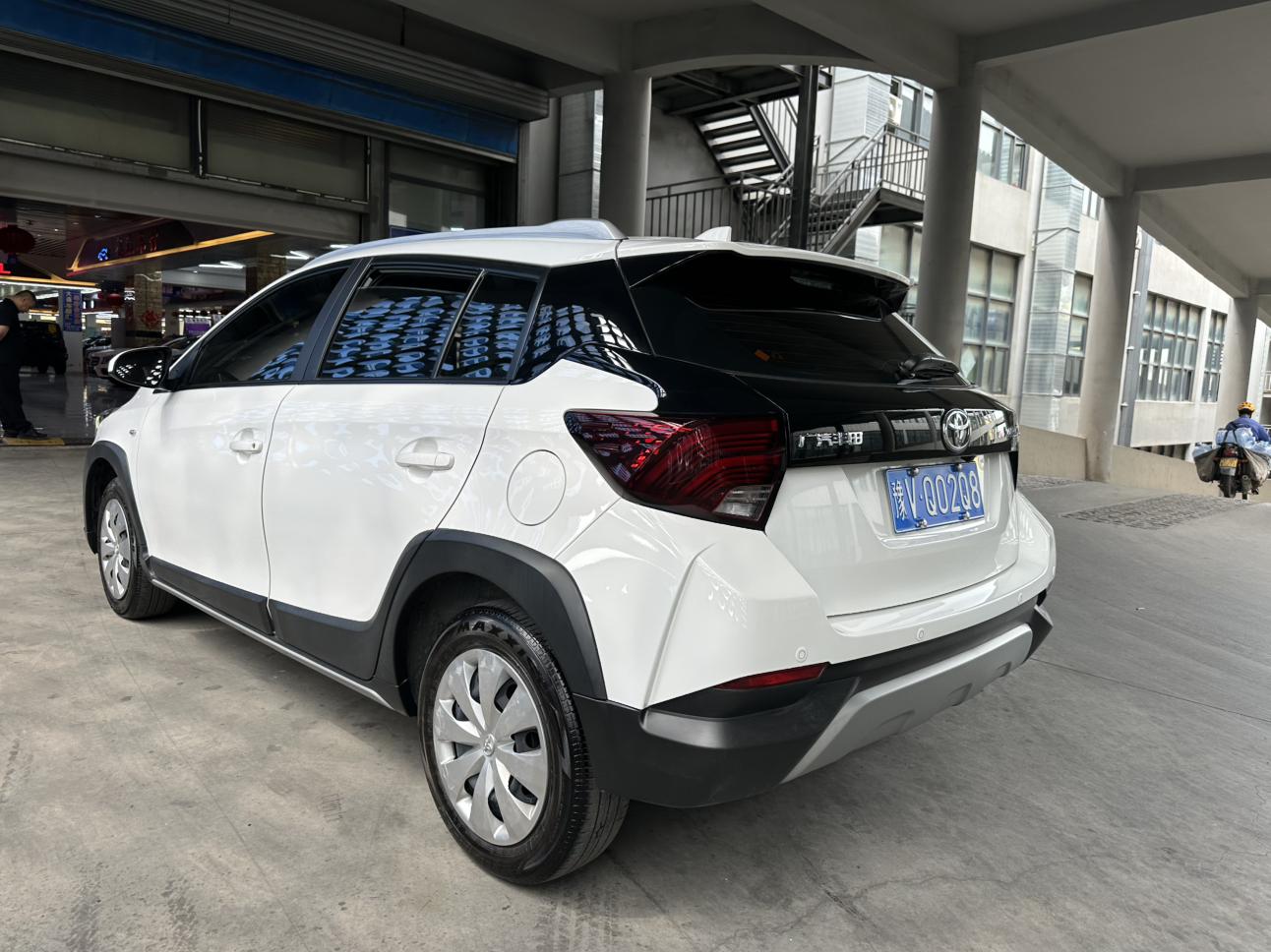 Toyota Yaris 2022 thumb 2