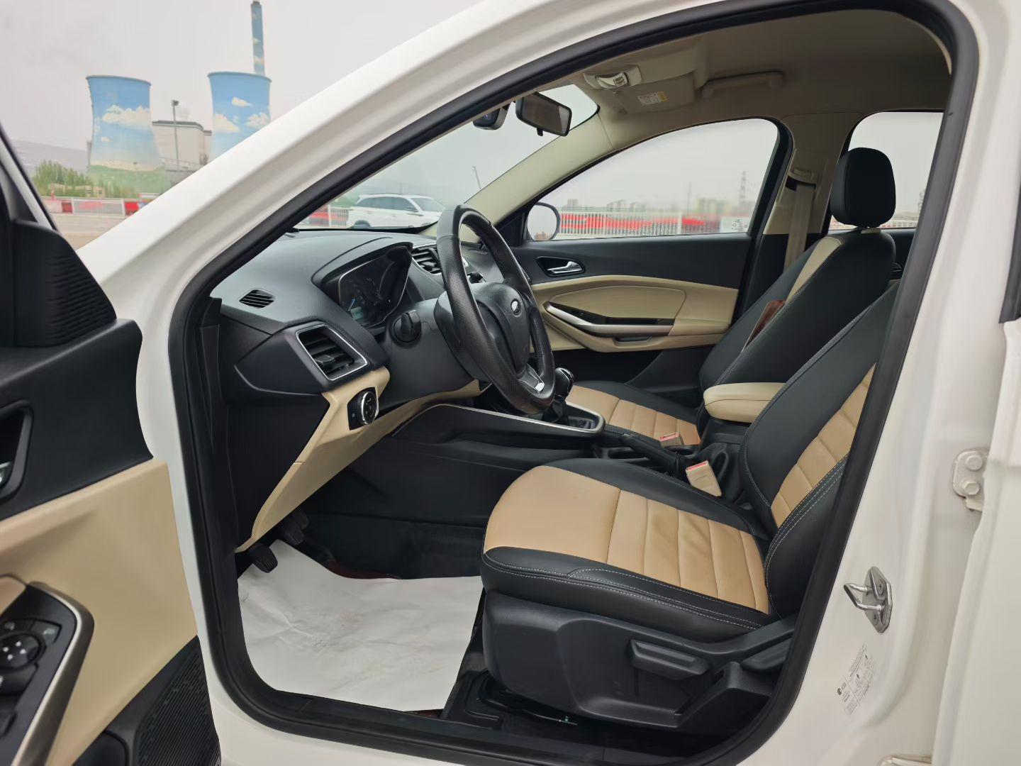 Ford Focus 2017 thumb 6