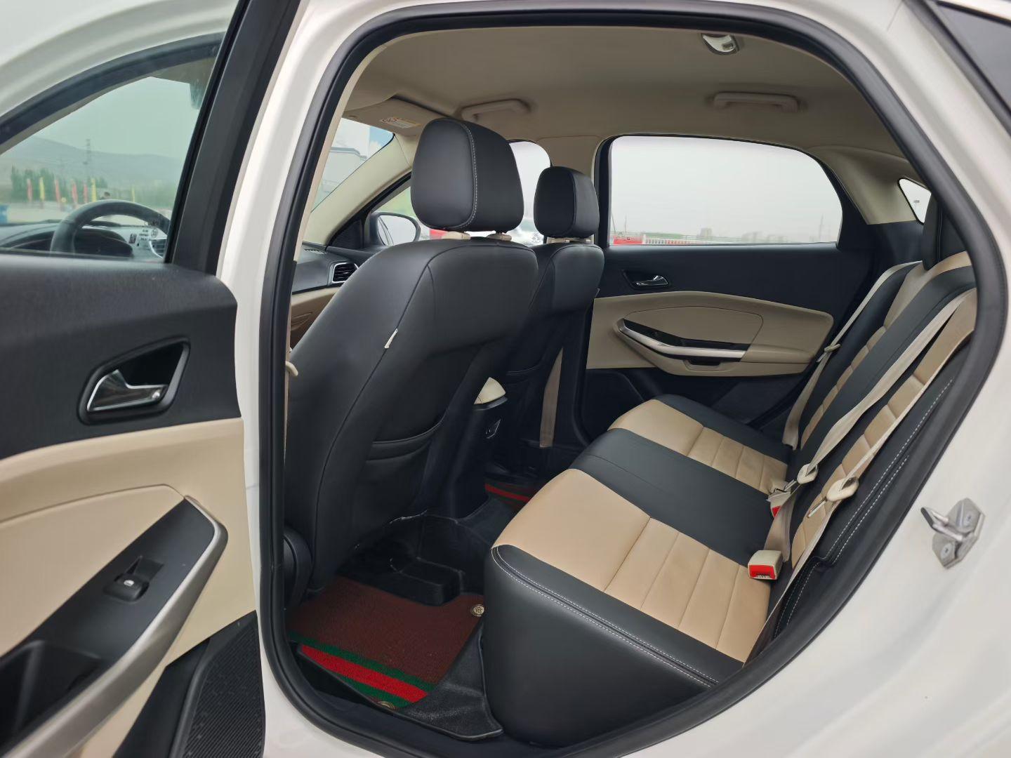 Ford Focus 2017 thumb 7