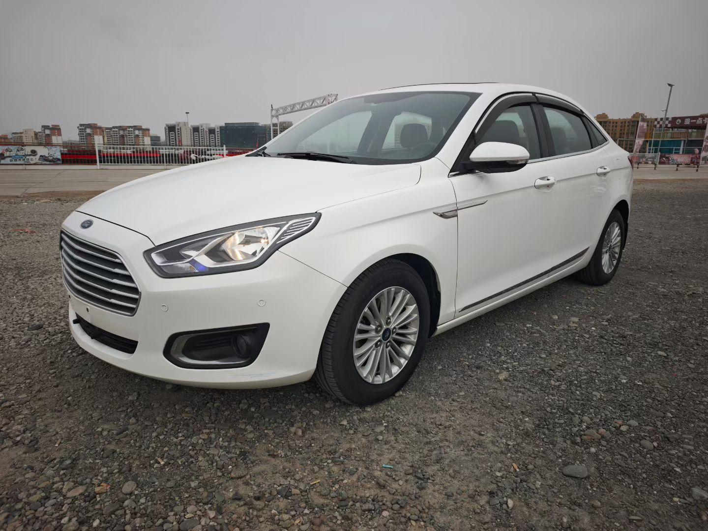 Ford Focus 2017 thumb 8