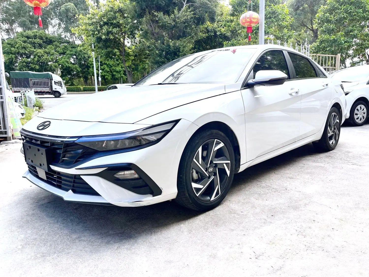Hyundai Elantra 2023 thumb 8