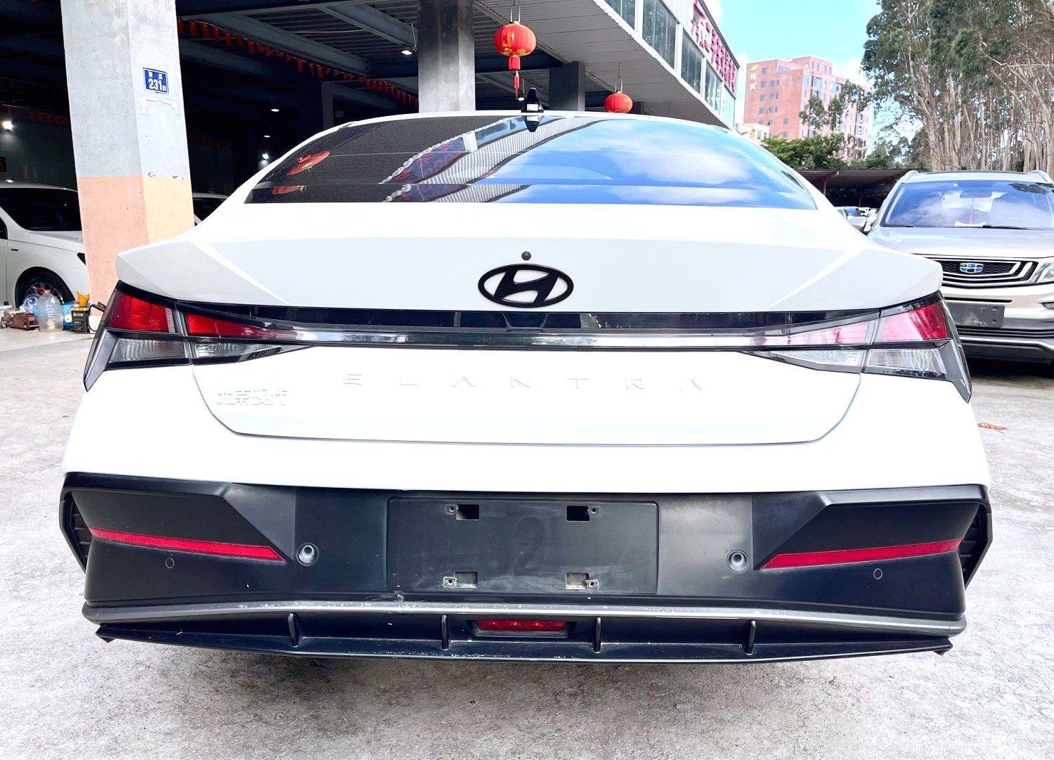 Hyundai Elantra 2023 thumb 12