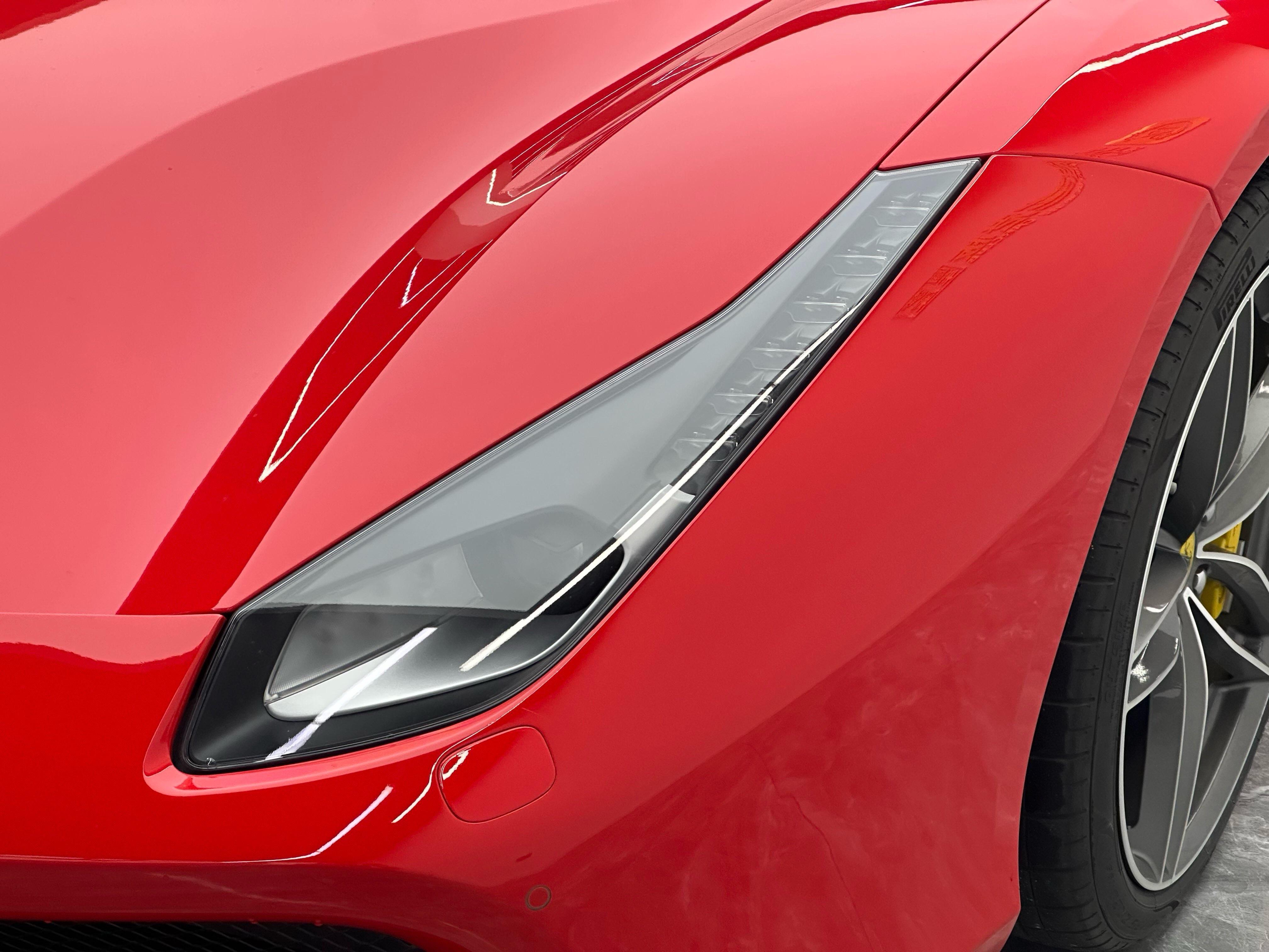 Ferrari 488 2015 thumb 7