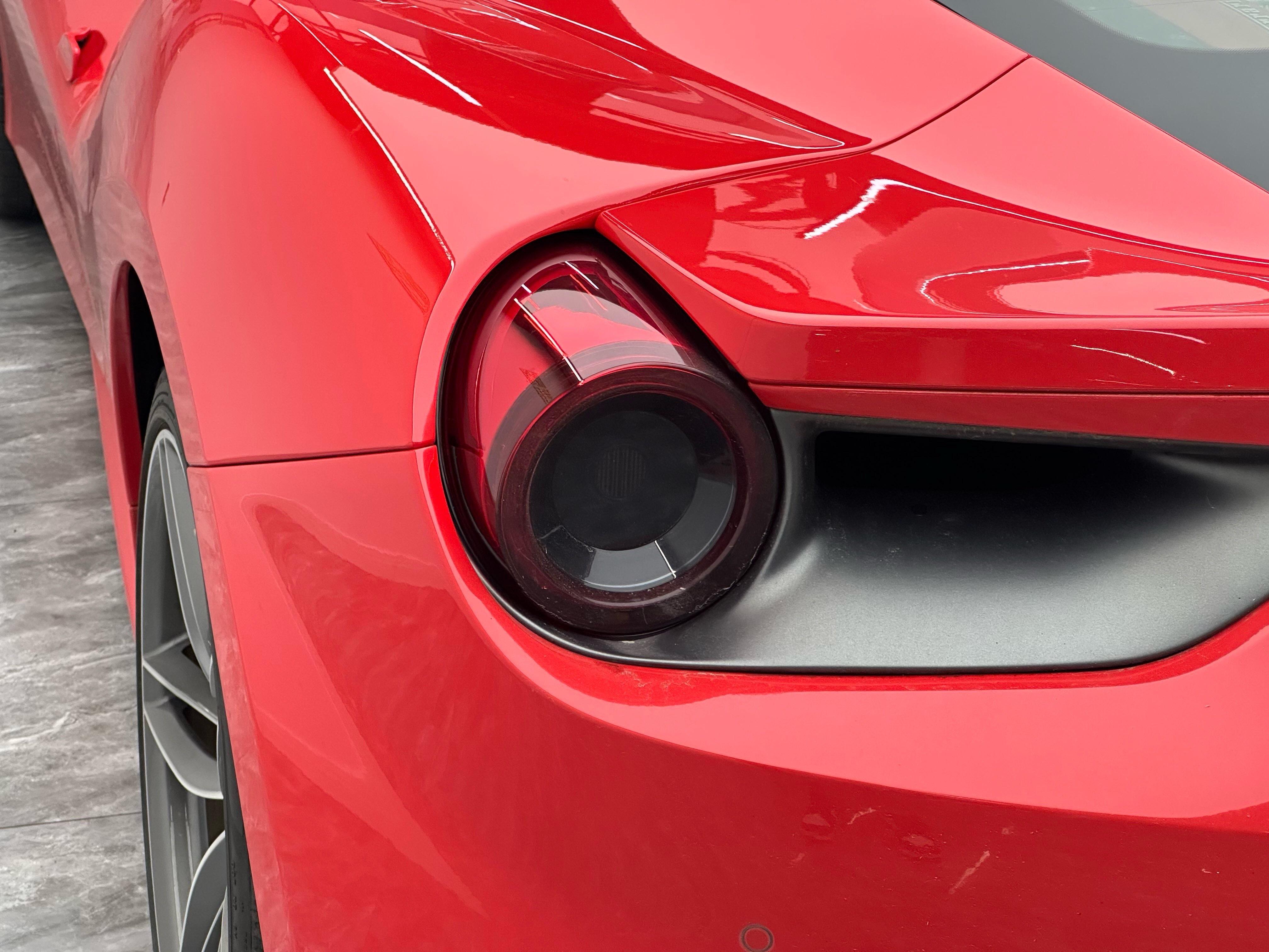 Ferrari 488 2015 thumb 8