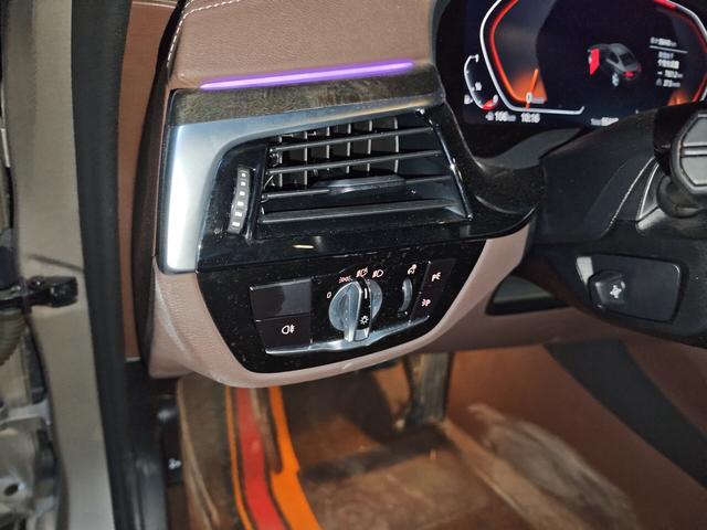 BMW 5 серии 2021 thumb 11