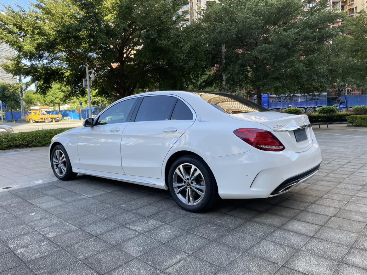 Mercedes-Benz C-Класс 2017 thumb 3