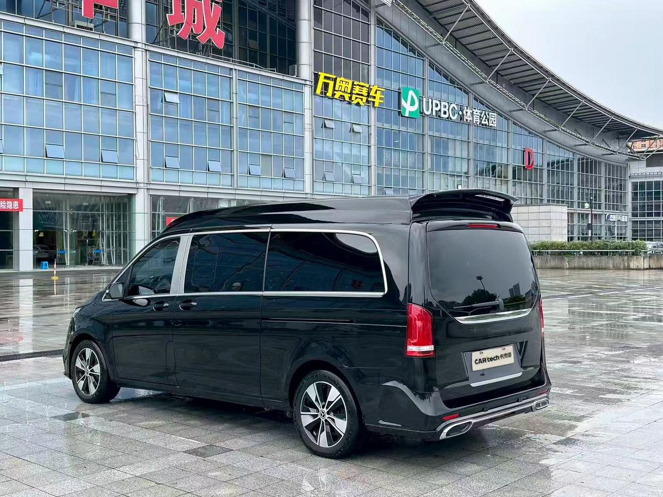 Mercedes-Benz V-Класс 2022 thumb 2