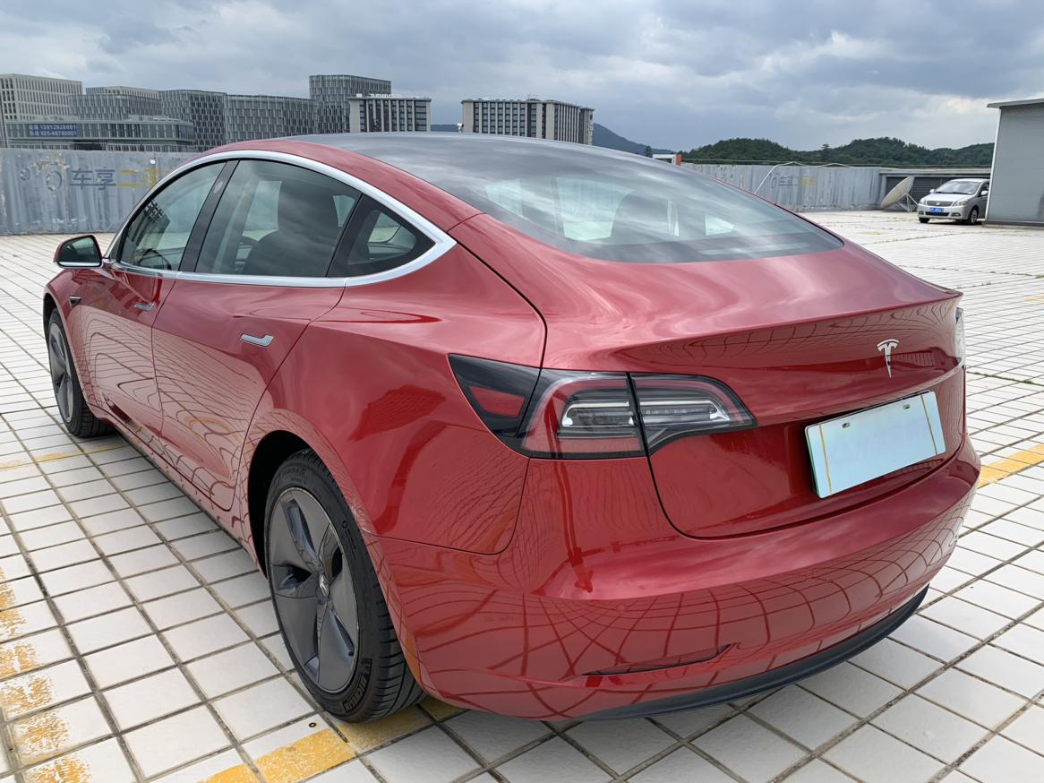 Tesla Model 3 2019 thumb 2