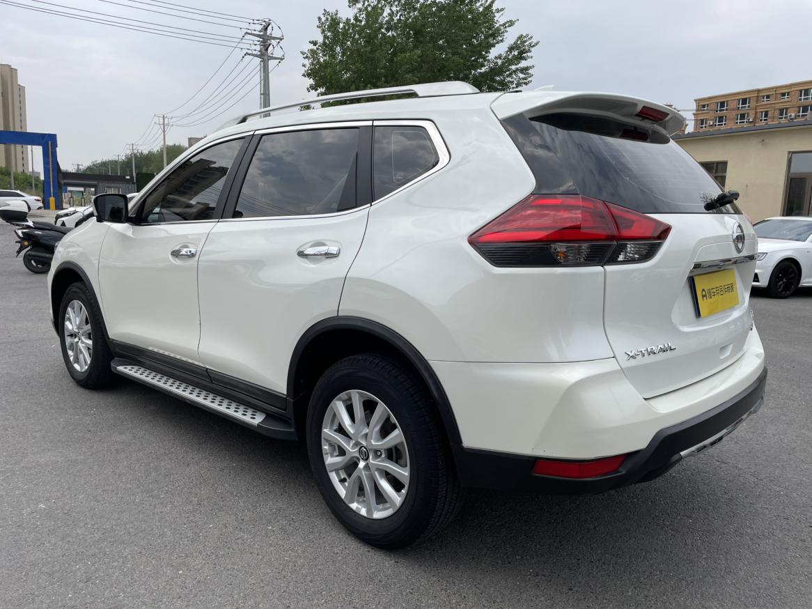 Nissan X-Trail 2019 thumb 2