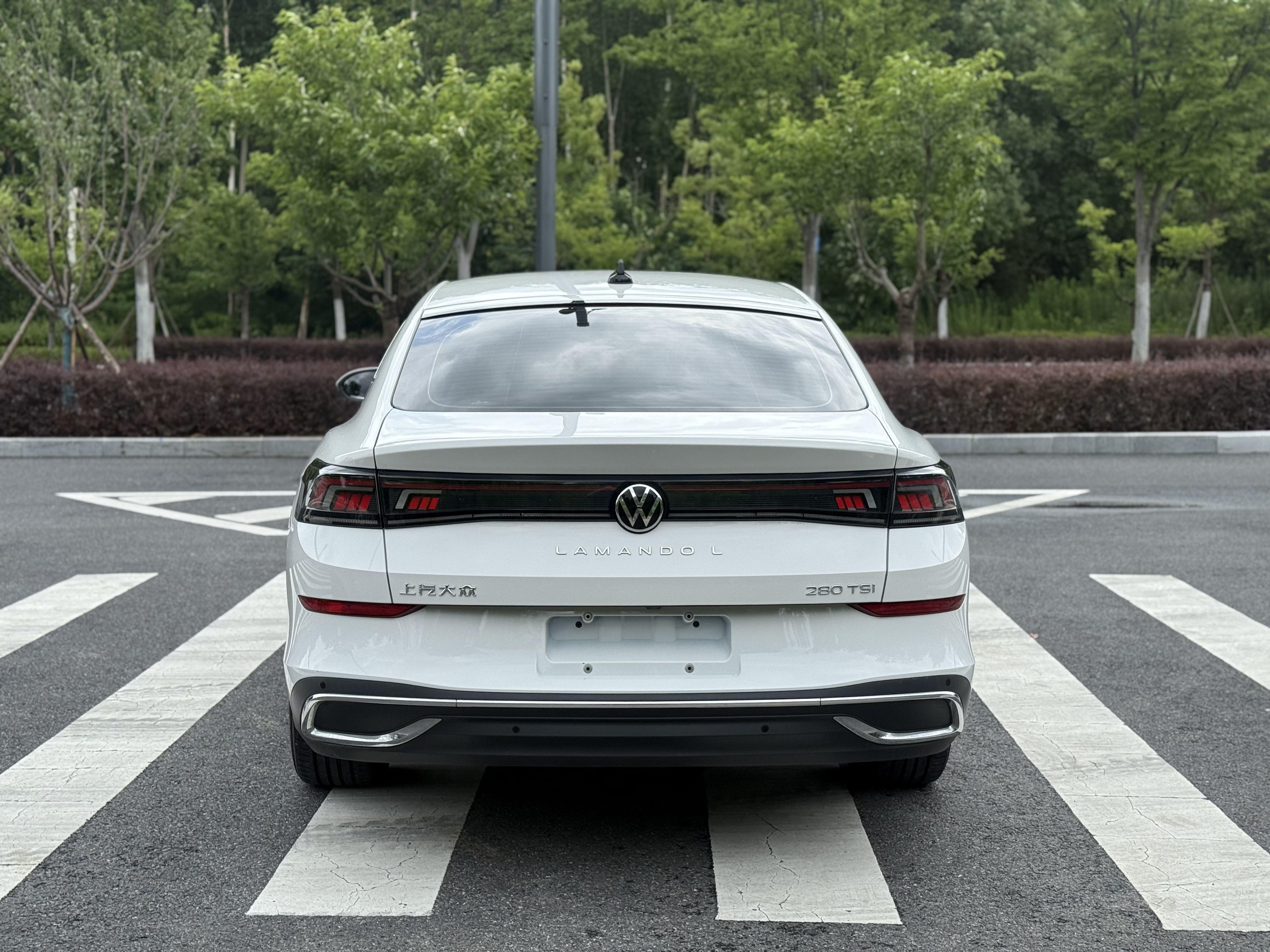 Volkswagen Lamando 2022 thumb 3