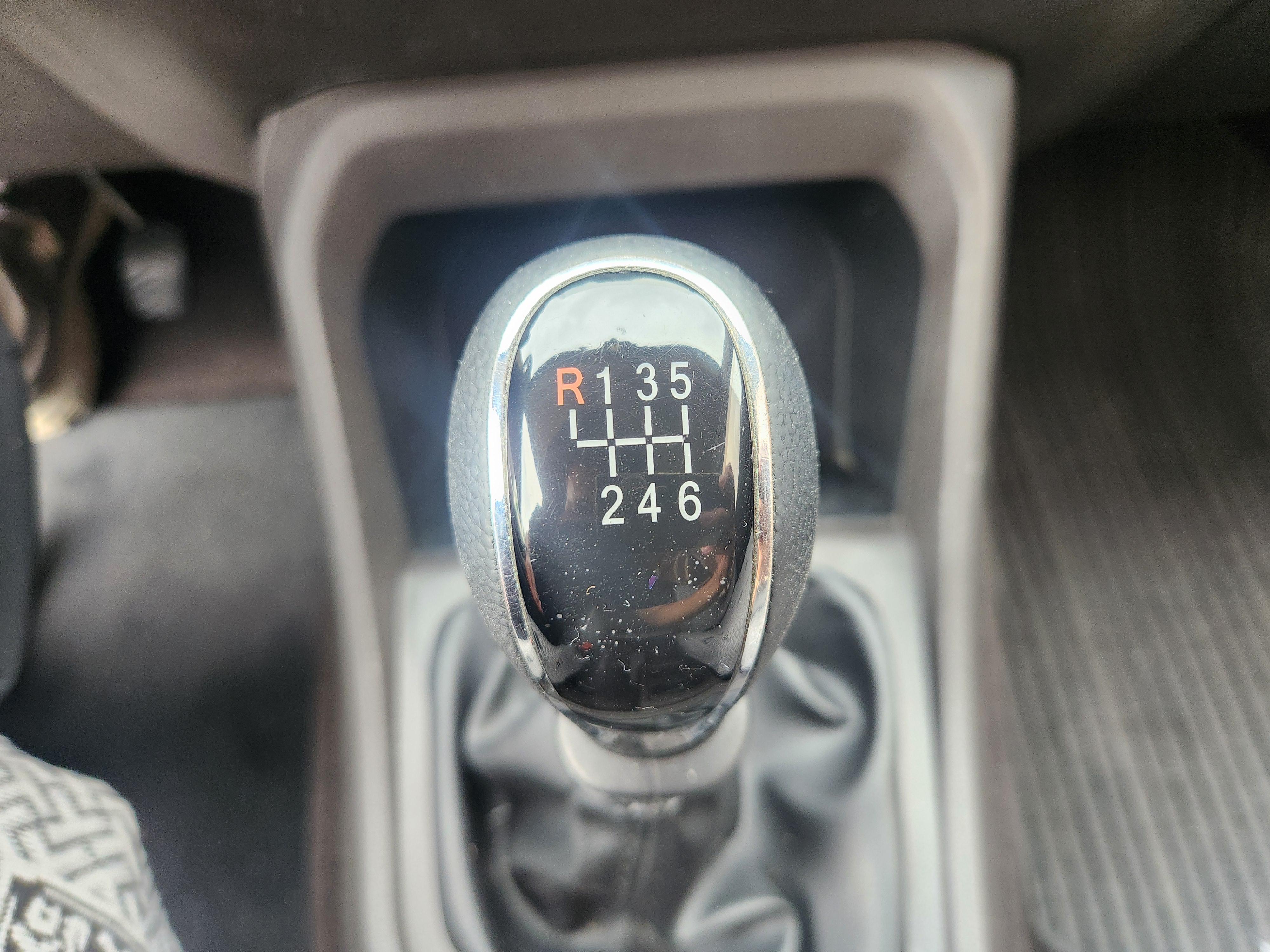 Wuling Hong Guang V 2021 thumb 9