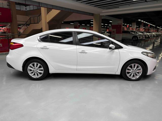 Kia K3 2015 thumb 6