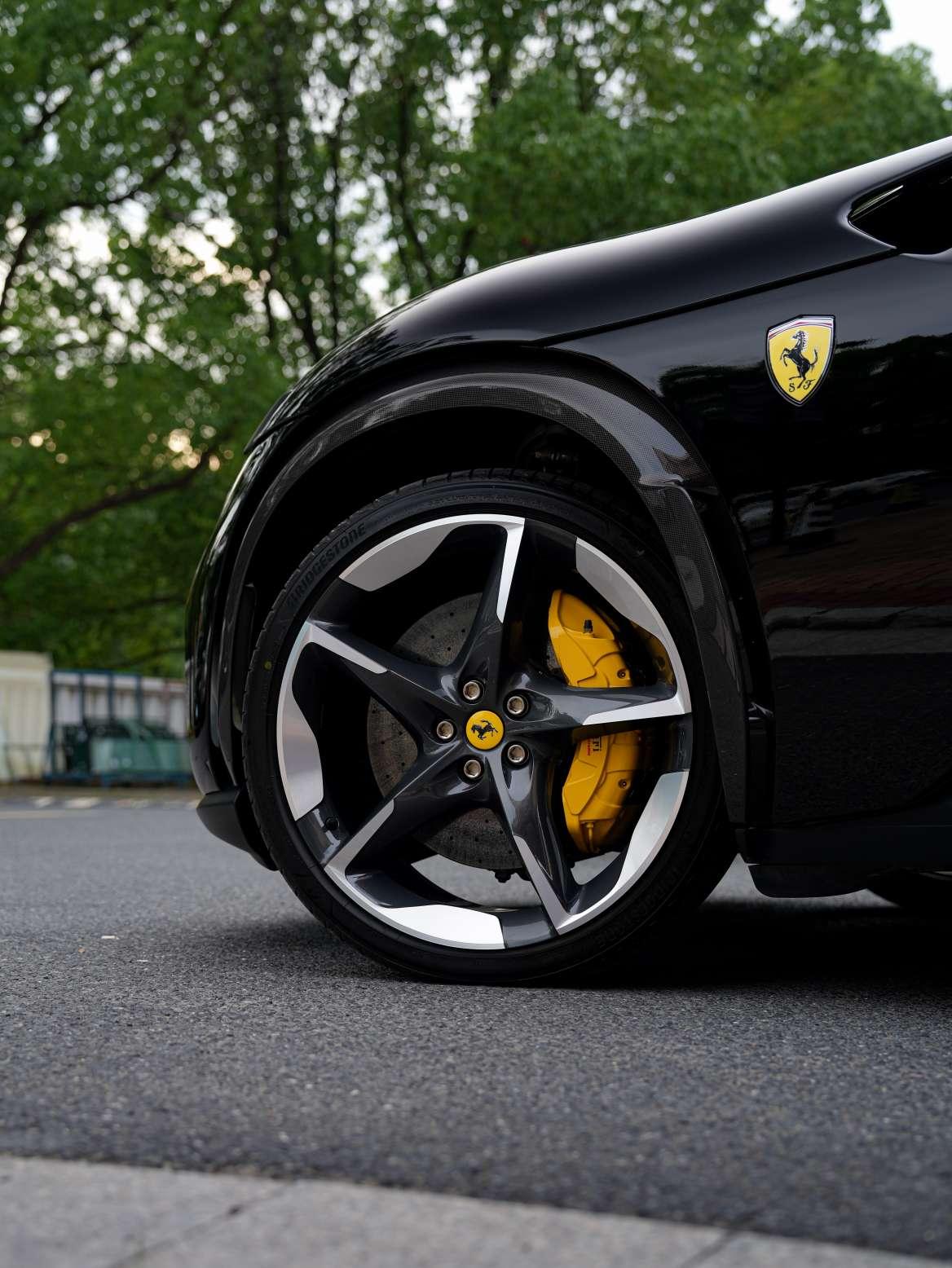 Ferrari Purosangue 2023 thumb 6
