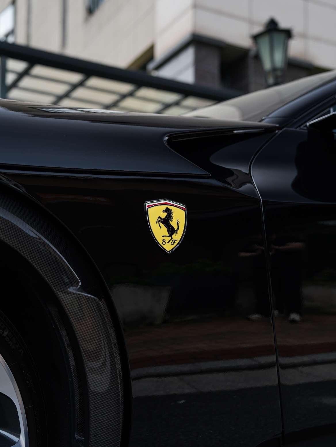 Ferrari Purosangue 2023 thumb 7
