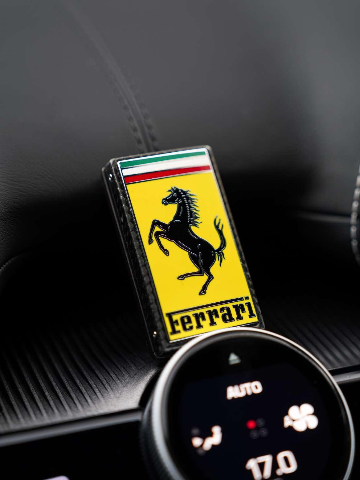 Ferrari Purosangue 2023 thumb 8
