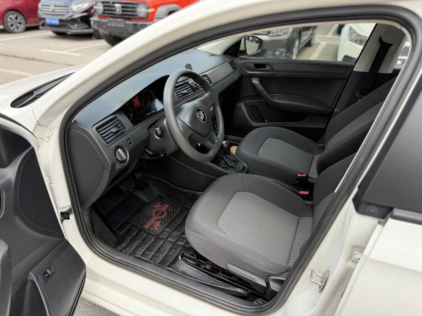 Volkswagen Santana 2021 thumb 6