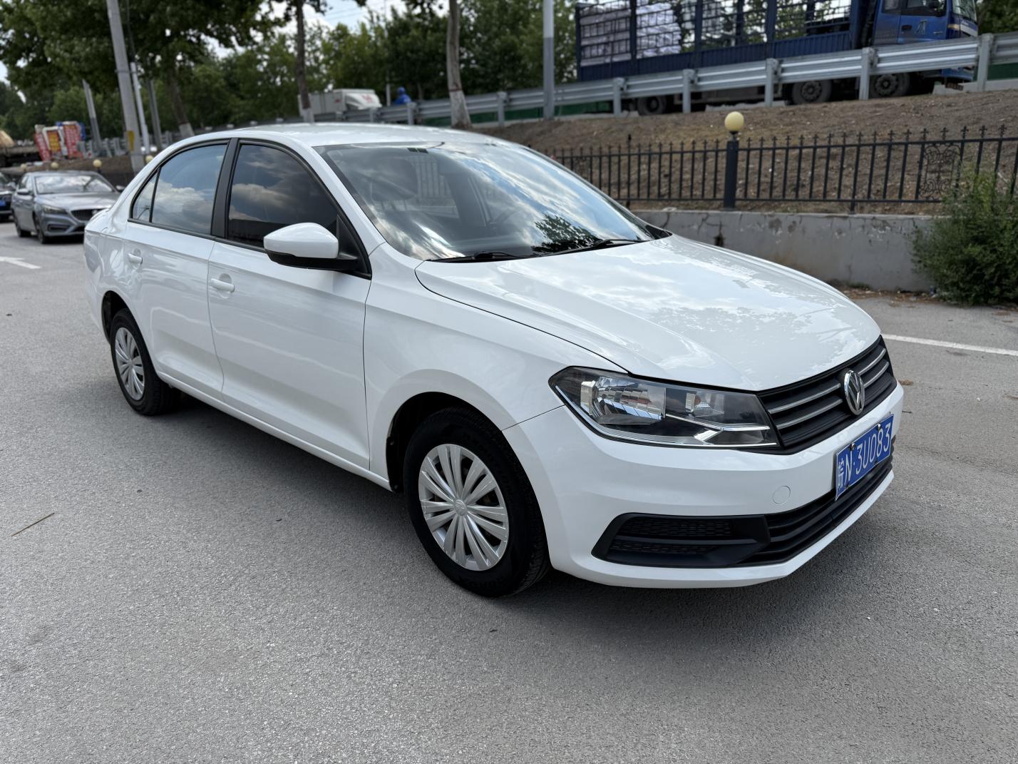 Volkswagen Santana 2021 thumb 10