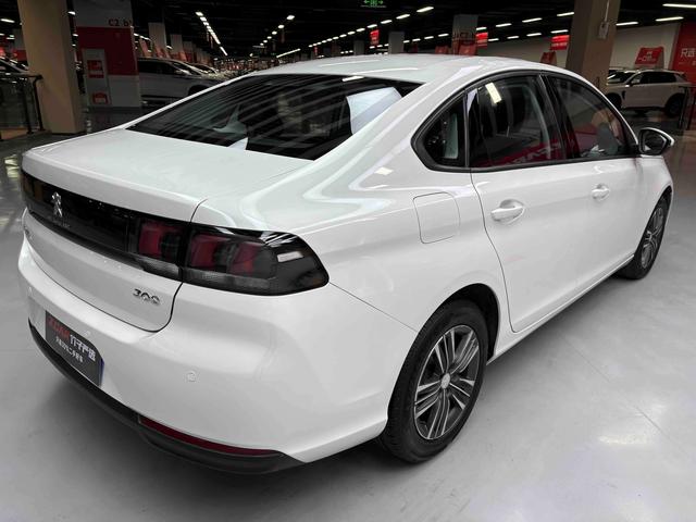 Peugeot 308 2016 thumb 5