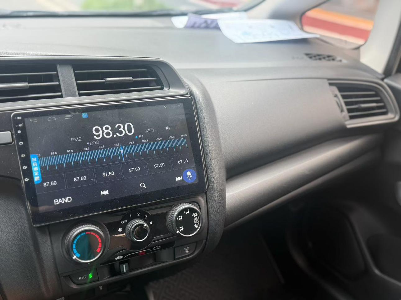 Honda Fit Shuttle 2018 thumb 4