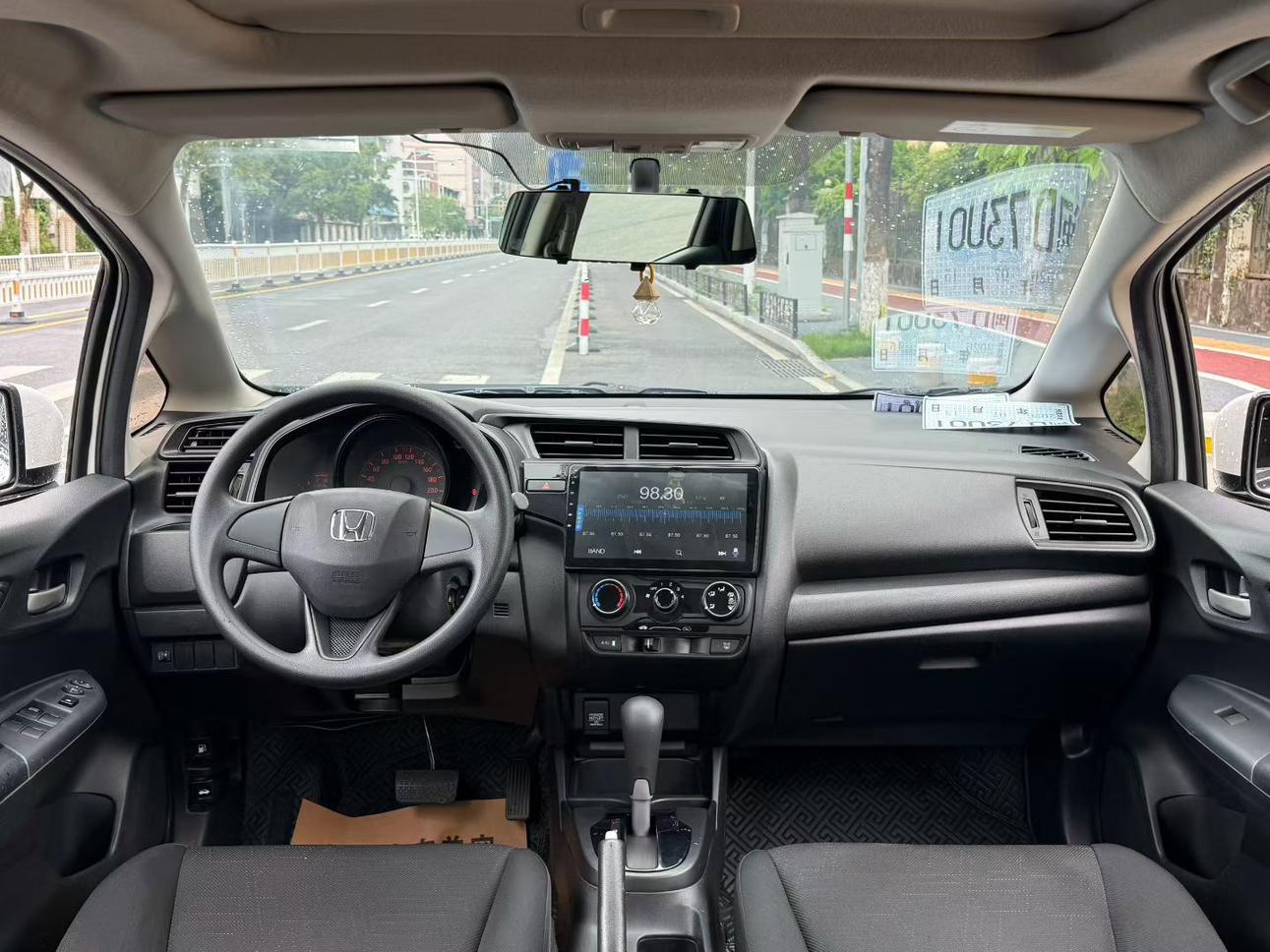 Honda Fit Shuttle 2018 thumb 5