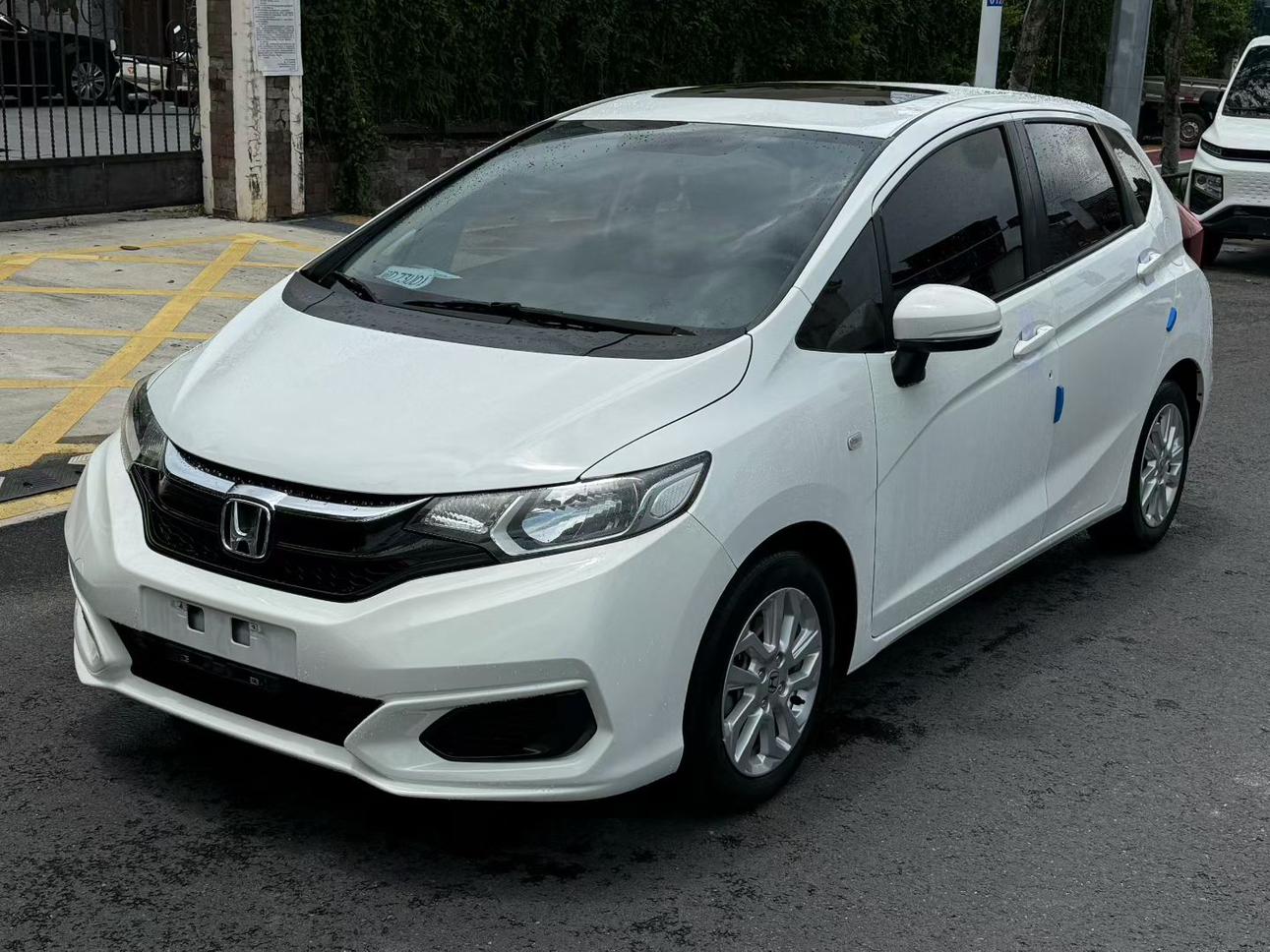 Honda Fit Shuttle 2018 thumb 8