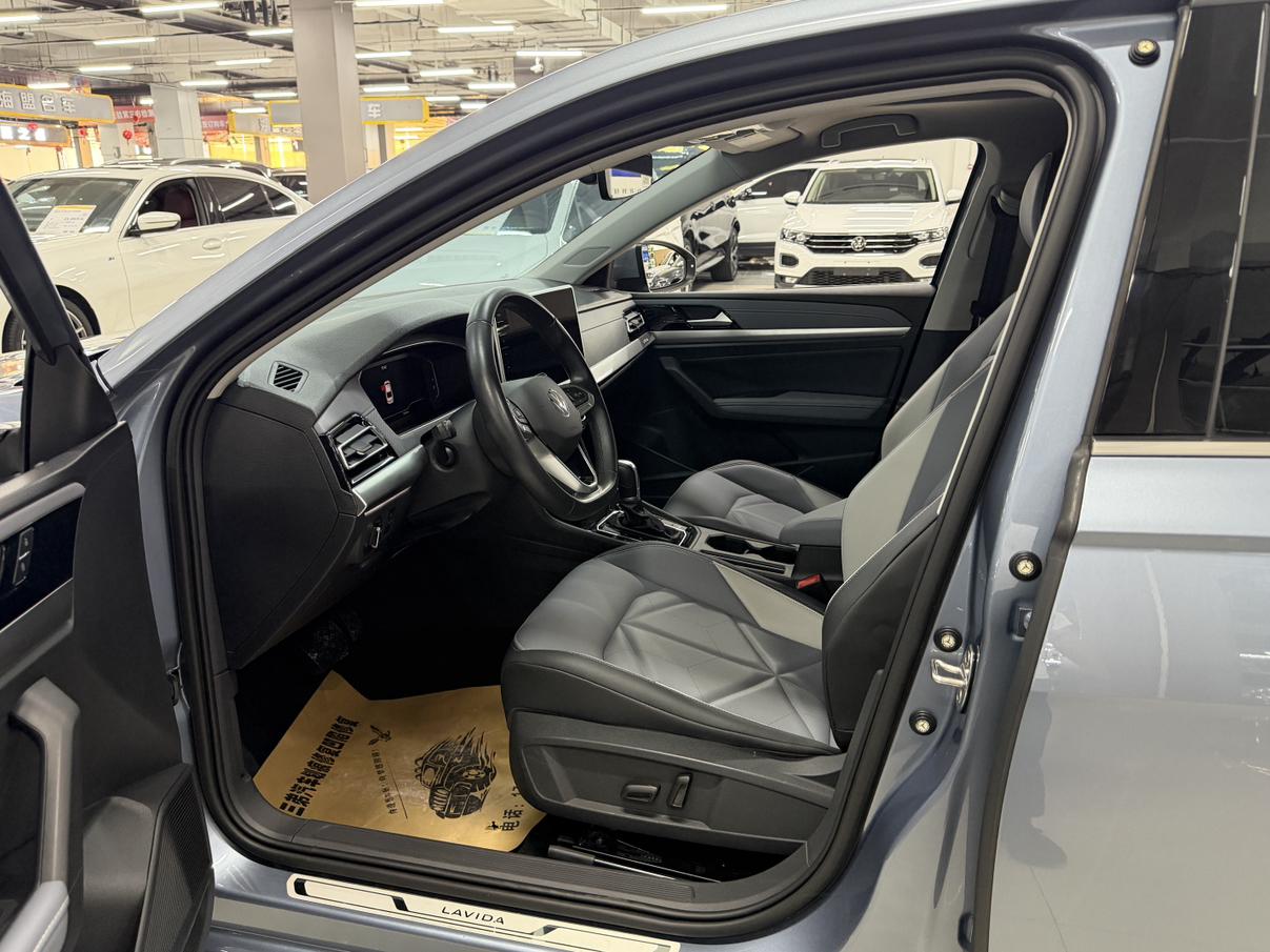 Volkswagen Lavida XR 2023 thumb 8