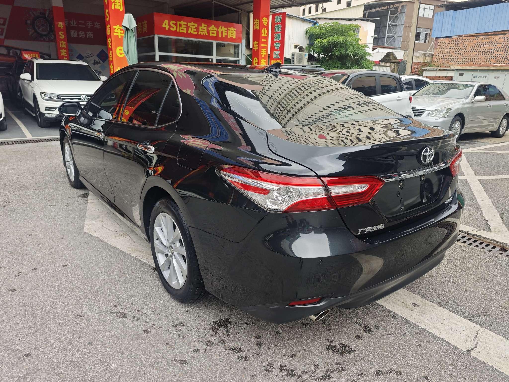 Toyota Camry 2021 thumb 3