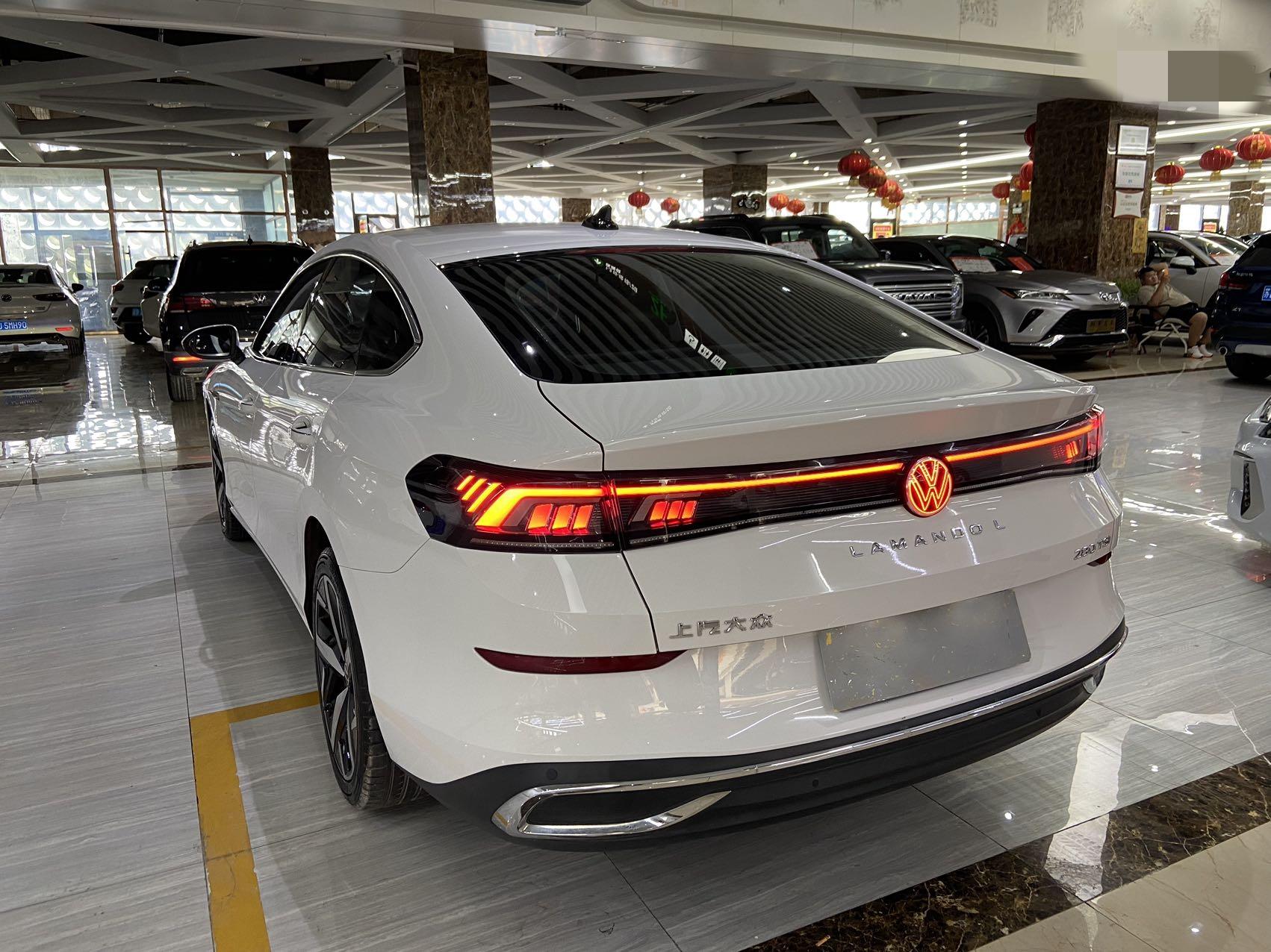 Volkswagen Lamando 2022 thumb 2