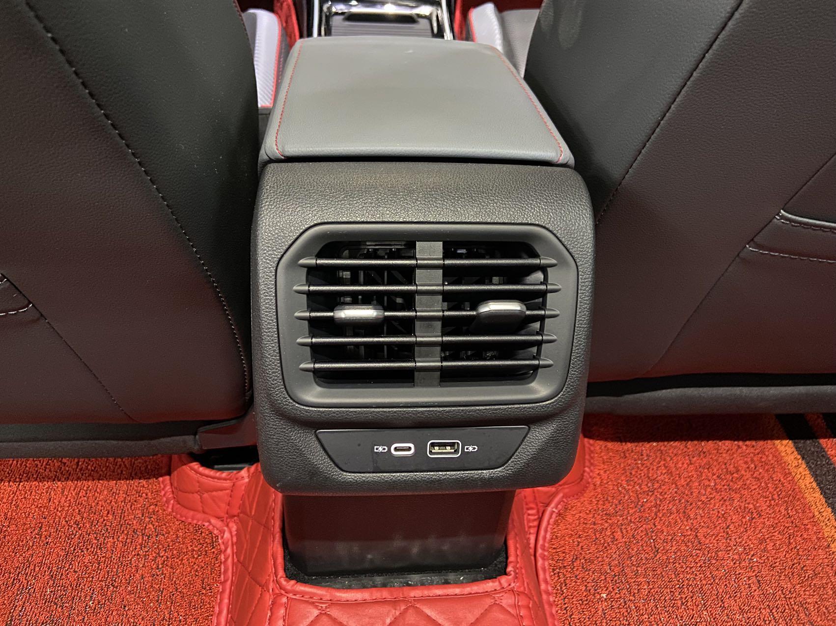 Volkswagen Lamando 2022 thumb 8