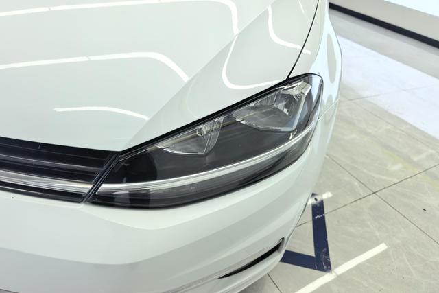 Volkswagen Golf Sportsvan 2018 thumb 2