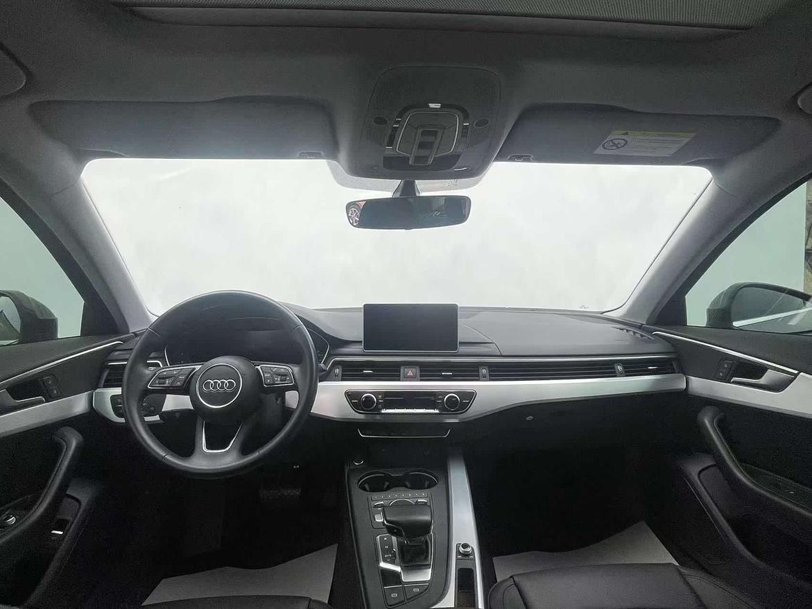 Audi A4 2019 thumb 6